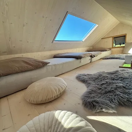 Glamping Od Amy * Ohrazenice (Pribram)